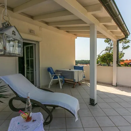 Apartments Vila Antula Banjol Esterno foto