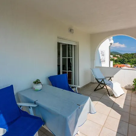 Apartments Vila Antula Banjol Esterno foto