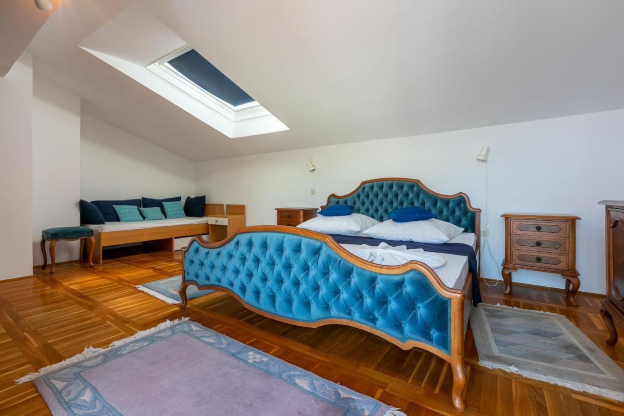 Antula Apartment Banjol