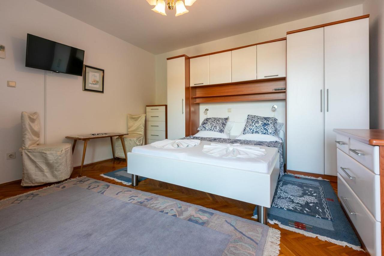 Antula Apartment Banjol