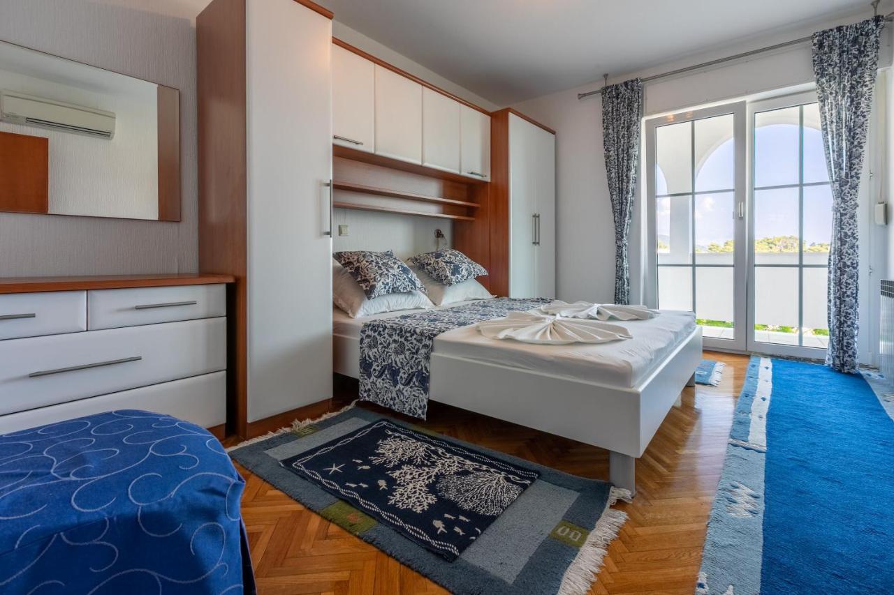 Antula Apartment Banjol