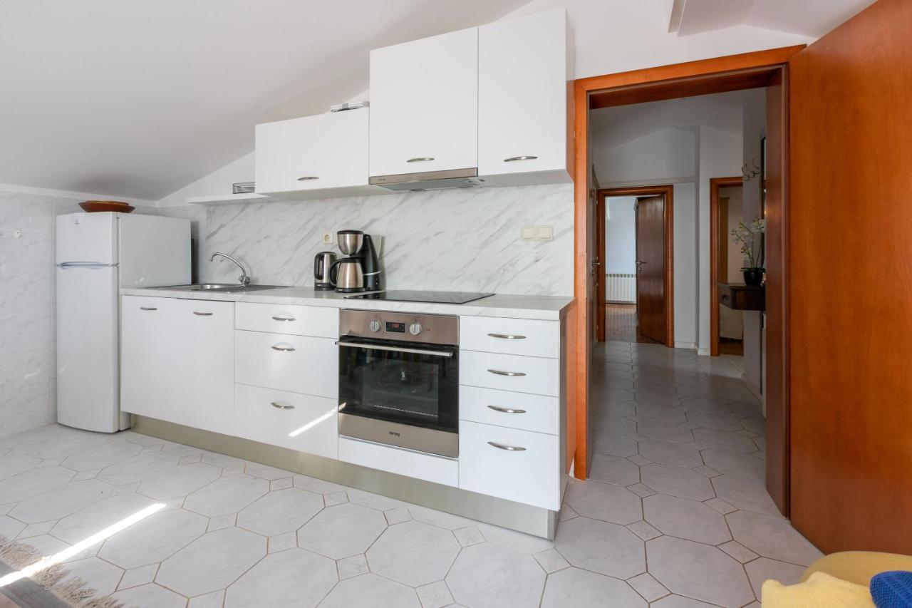 Antula Apartment Banjol