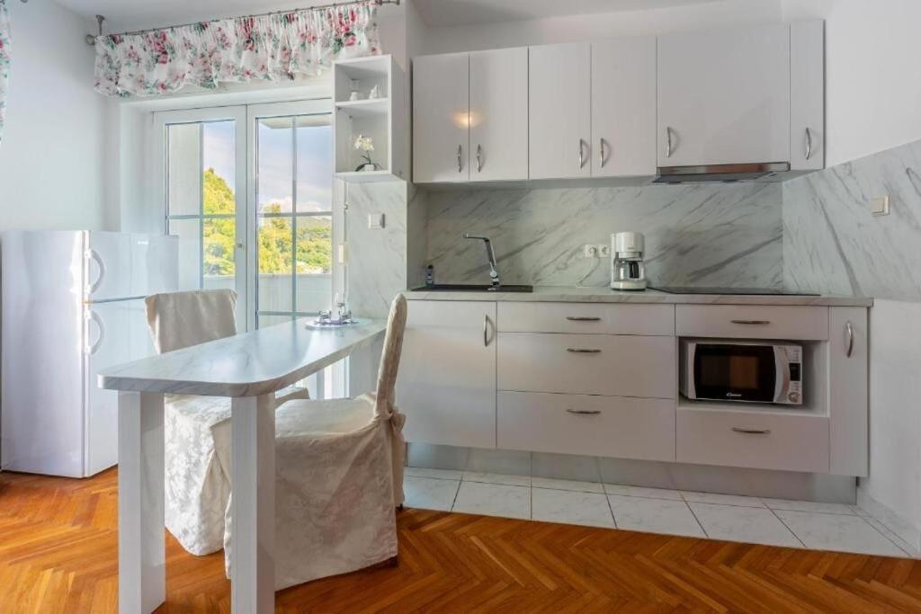 Apartment Antula Banjol